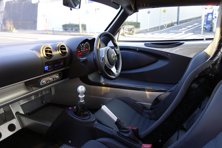 Test drive of the Lotus Elise-2