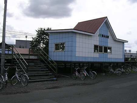 南永山駅待合室