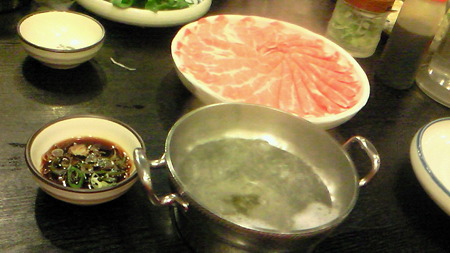 201103221945000