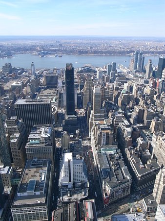 27日 NY-Manhattan　the Empire State Building の展望台から