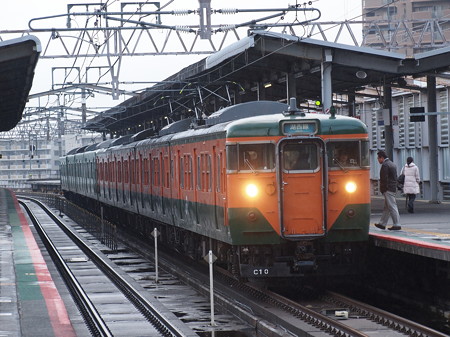 113系湘南色 湖西線大津京駅01