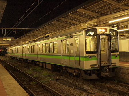 E127系普通 信越本線新潟駅