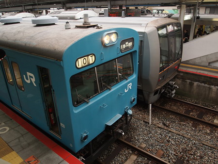 103系回送 山陽本線西明石駅02