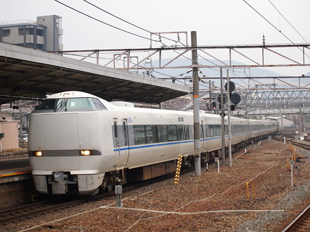 683系特急サンダーバード 東海道本線京都駅02