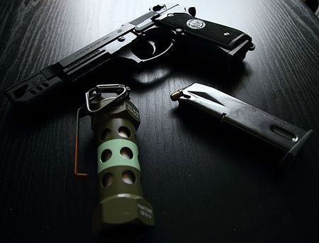 M-84 Stun Grenade (7)