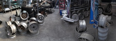 旧車ホイール？