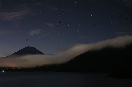 溢れ雲