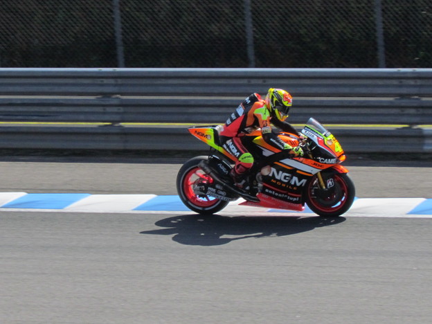 81 2014　motogp motegi アレックス　エスパルガロ　Aleix ESPARGARO　NGM Forward Yamaha IMG_2742