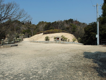 大久野島灯台前の園地