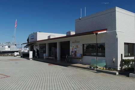 三笠公園管理棟