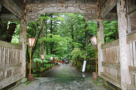 2010年05月23日榛名神社随神門_DSC_1800