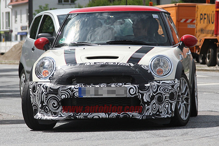 03-mini-cooper-jcw-challenge-spy-shots