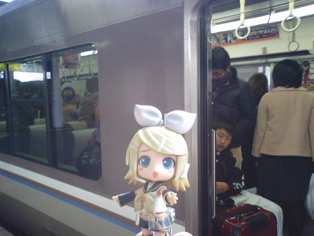 相生駅にて、姫路行きに乗り換え。 リン:「1分しかないよ、早く早...