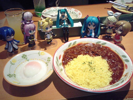半熟卵入りハヤシ&ターメリックライス! 初音電車さんとこのfig...