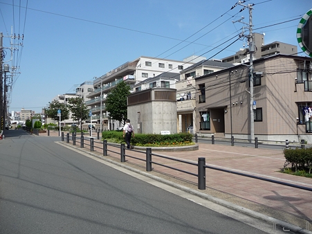 110622-東横廃線 東白楽→反町 (51)