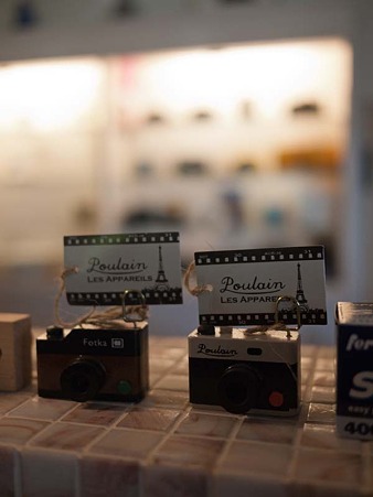 PhotoCafe and Gallery Barrage