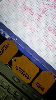 カッティングマシーンで (3)