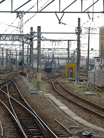EH200-901(八王子駅)
