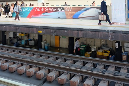 2014.11.22　東京駅　新幹線ホーム　上と下