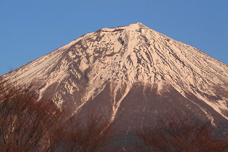 紅く染まった富士山