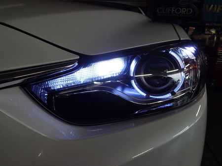 アテンザ　栃木県　ヘッドライト内ＬＥＤホワイト化　施工後