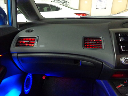 シビックタイプＲ　群馬県　エアコン吹き出し口ＬＥＤ　赤