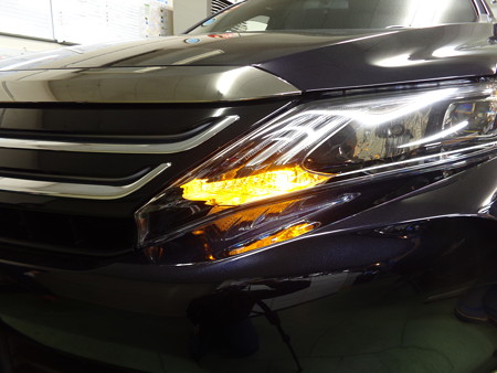 ハリアー６０　フロントウインカー２色ＬＥＤ　オレンジ