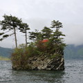 Photos: 140518-6東北ツーリング・十和田湖・島