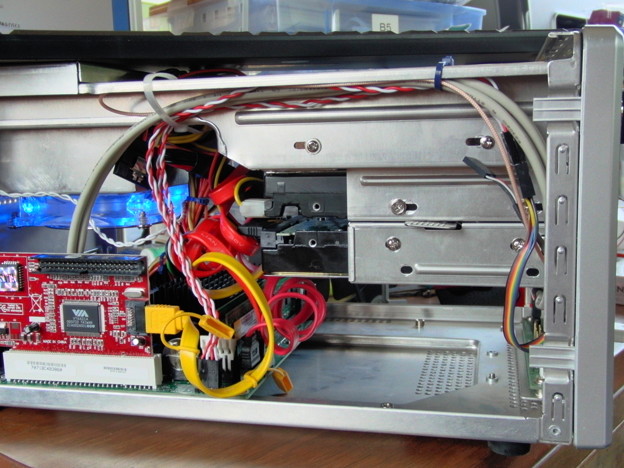 mini-ITXキューブPC