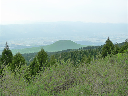 米塚(8)草千里展望所より