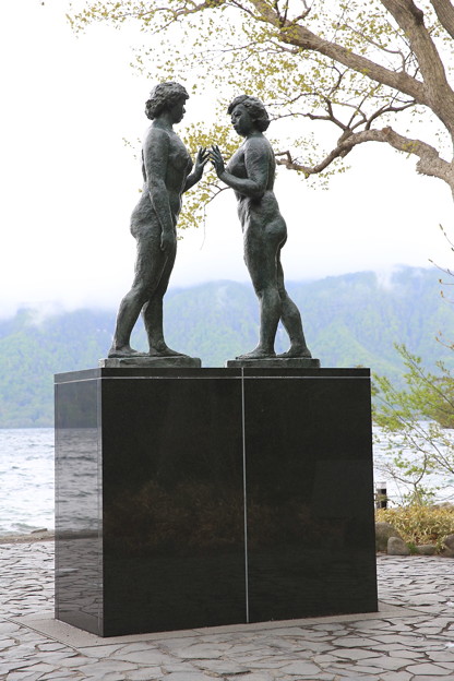 Photos: 140518-17東北ツーリング・十和田湖・乙女の像